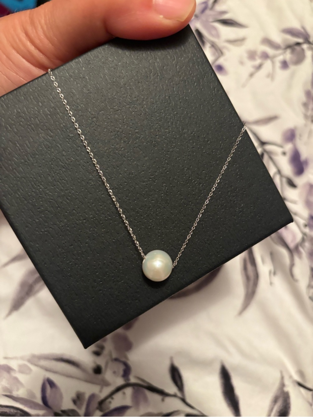 Brand new 14 k white gold real pearl necklace
